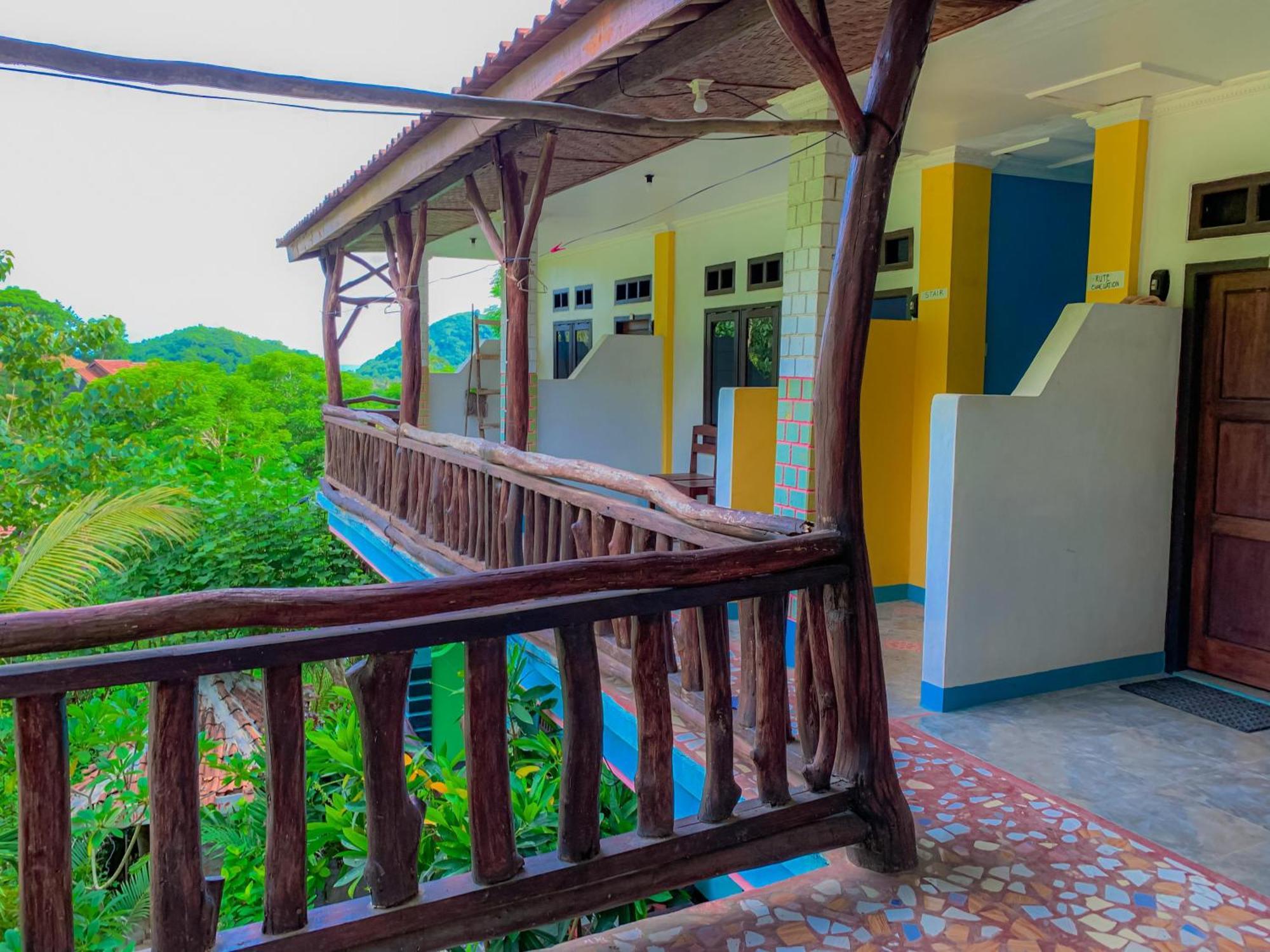 Breeze Hostel Kuta  Exterior foto